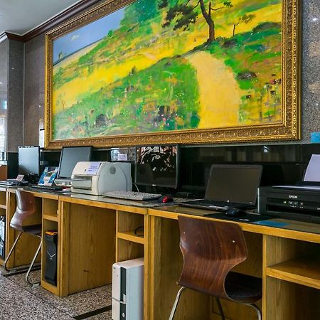 Fiore Hotel Gumi Екстер'єр фото