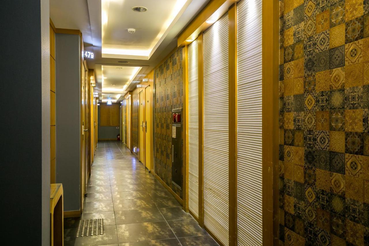 Fiore Hotel Gumi Екстер'єр фото