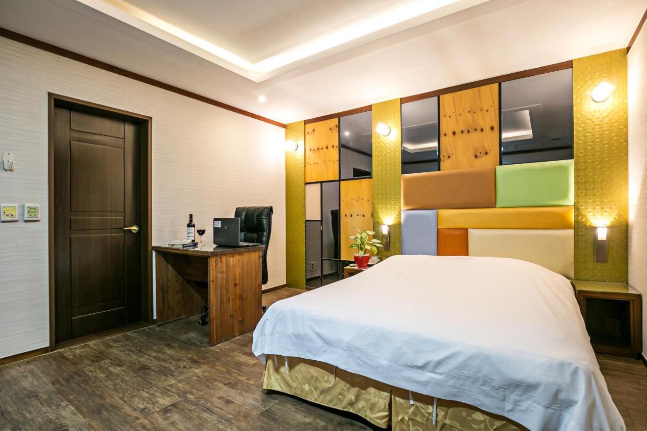 Fiore Hotel Gumi Екстер'єр фото