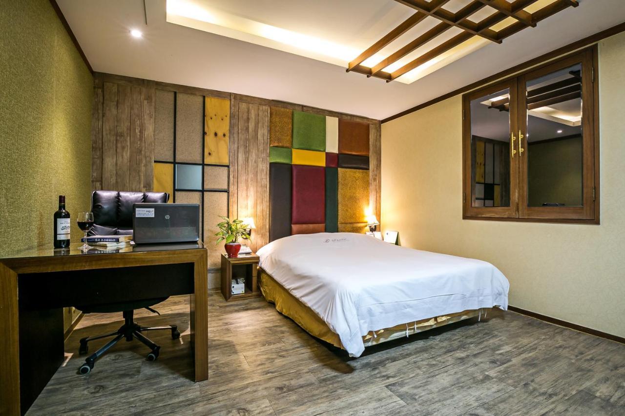 Fiore Hotel Gumi Екстер'єр фото